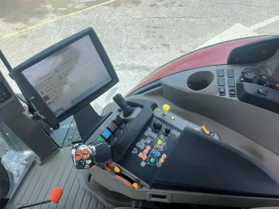 CASE IH Optum 250 - Photo 14