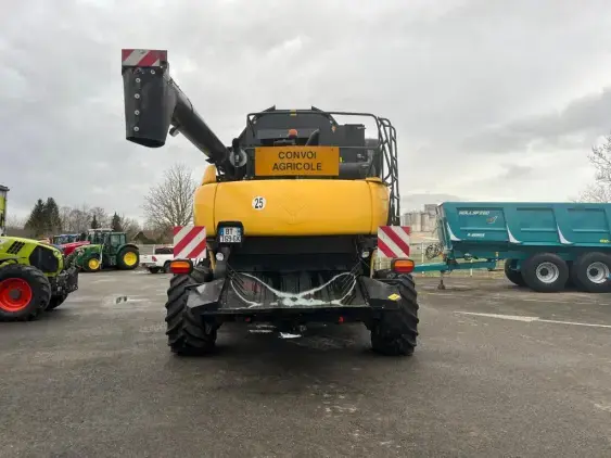 NEW HOLLAND CR 9080 ELEVATION - Photo 6