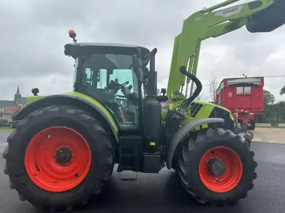 CLAAS Arion 650 Cebis  - Photo 2