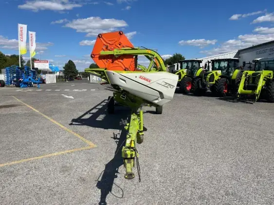 CLAAS LEXION 740 - Photo 20
