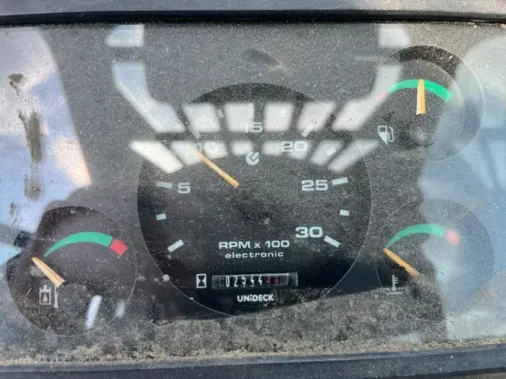 MASSEY FERGUSON 8947 - Photo 11