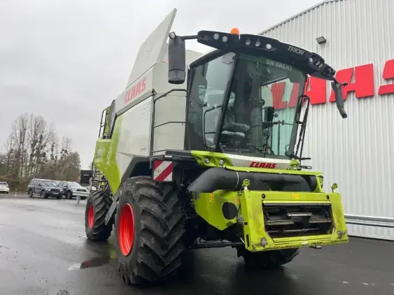 CLAAS Trion 520 - Photo 1