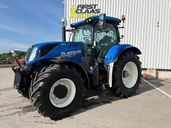 NEW HOLLAND T7.230 - Photo 3