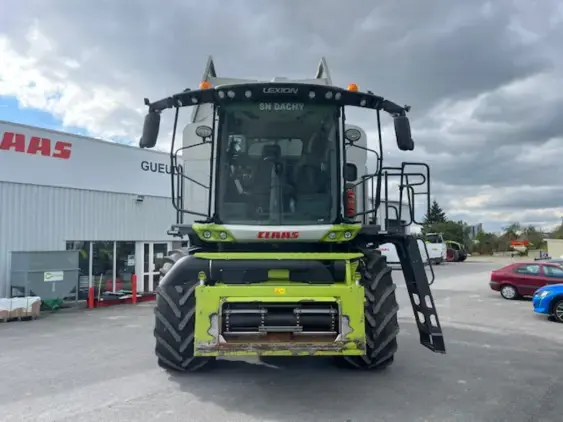 CLAAS LEXION 7600 - Photo 2