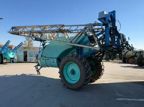 BERTHOUD 43-46 - Photo 4