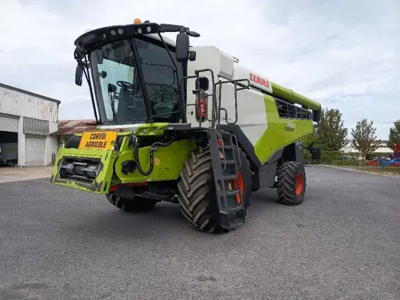 CLAAS lexion 7400 - Photo 4