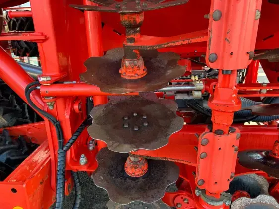 KUHN Espro R4000 - Photo 10