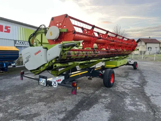 CLAAS LEXION 7600 - Photo 24