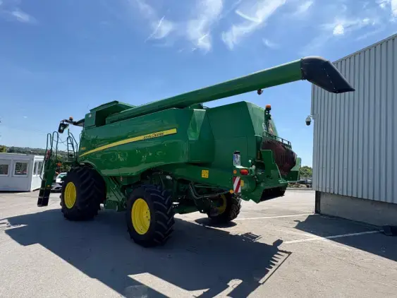 JOHN DEERE T660i - Photo 5